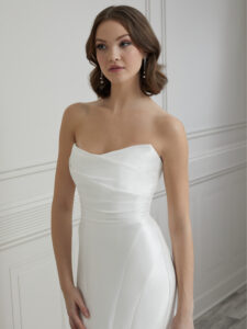 wedding dresses ivory fabric Mikado called Lalita close up front view